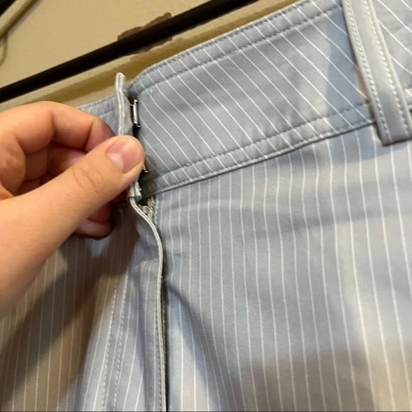 Tommy Armour Dri Logic Women’s 6 Pinstripe Golf Bermuda Shorts NWT High Rise - Picture 3 of 9